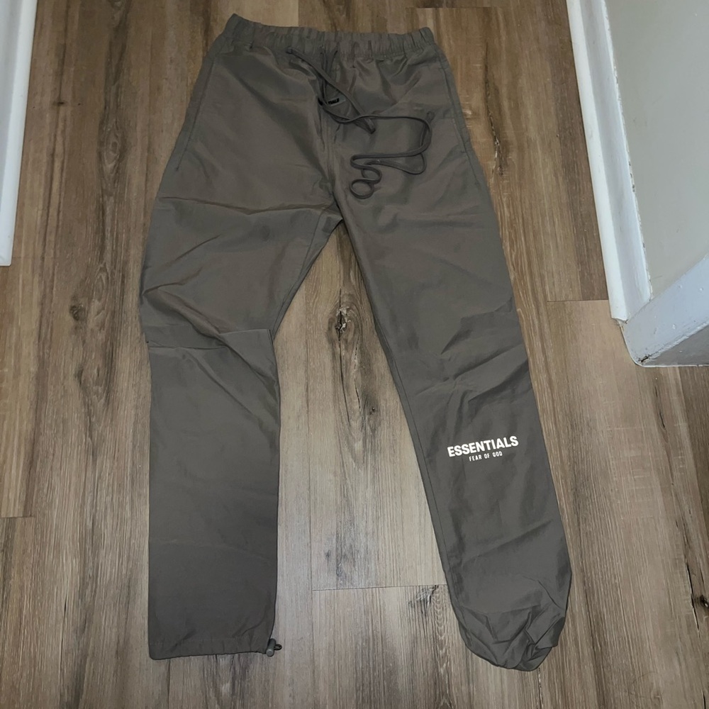 Women’s Essential track pants